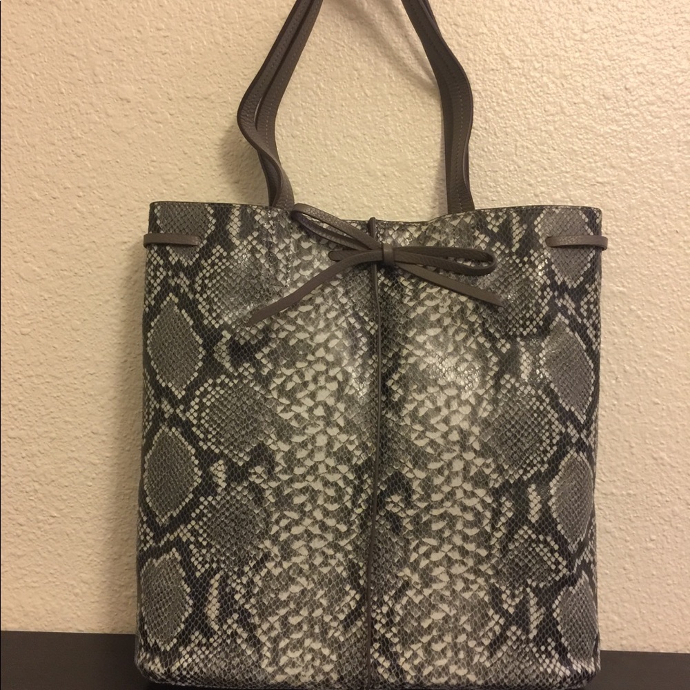 Banana Republic Tote Leather